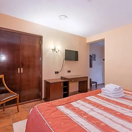 Puerta De Javalambre Hotel