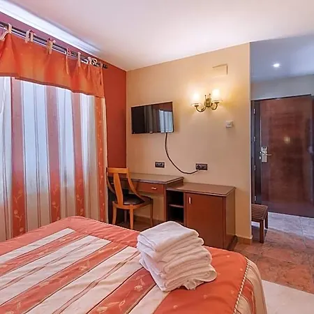 Hotel Puerta De Javalambre