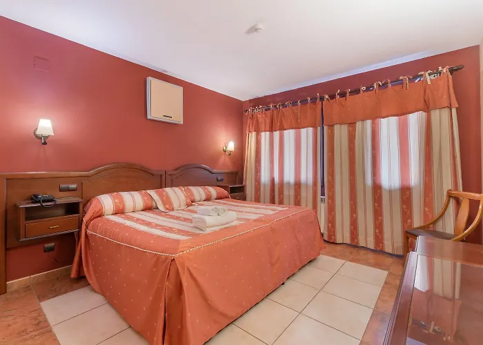 Hotell Puerta De Javalambre 3*