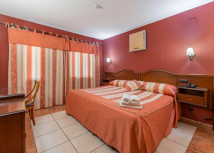 Hotell Puerta De Javalambre 3*